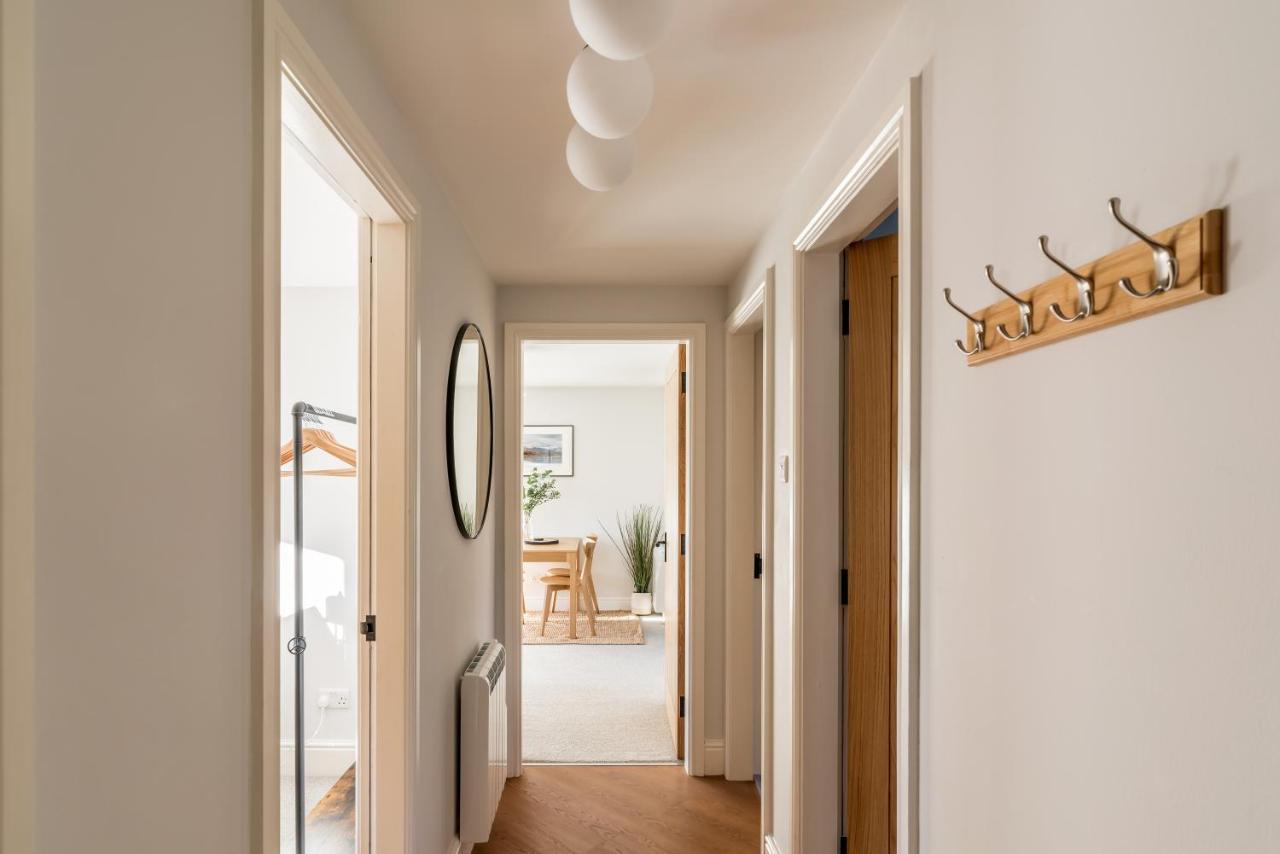 No. 5 The Court-With Free Parking Apartment Windermere Exterior photo